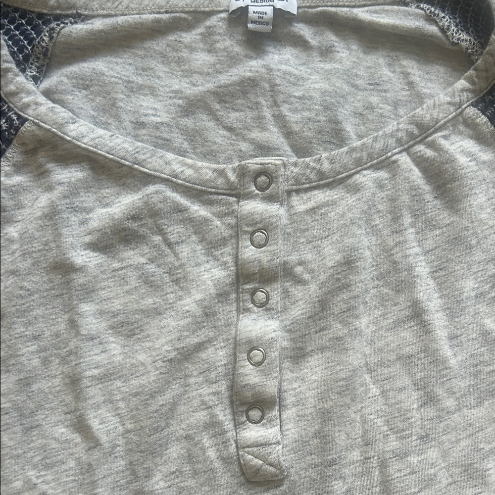 Splendid Gray and Black Raglan Top - Picture 3 of 3